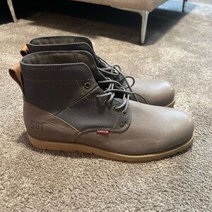 Men’s Size 13 Levi’s Boots